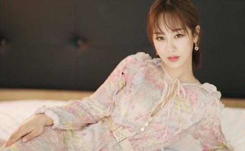 吃瓜主播杨紫是真的吗视频,杨紫“吃瓜主播”身份真相，视频曝光背后的故事